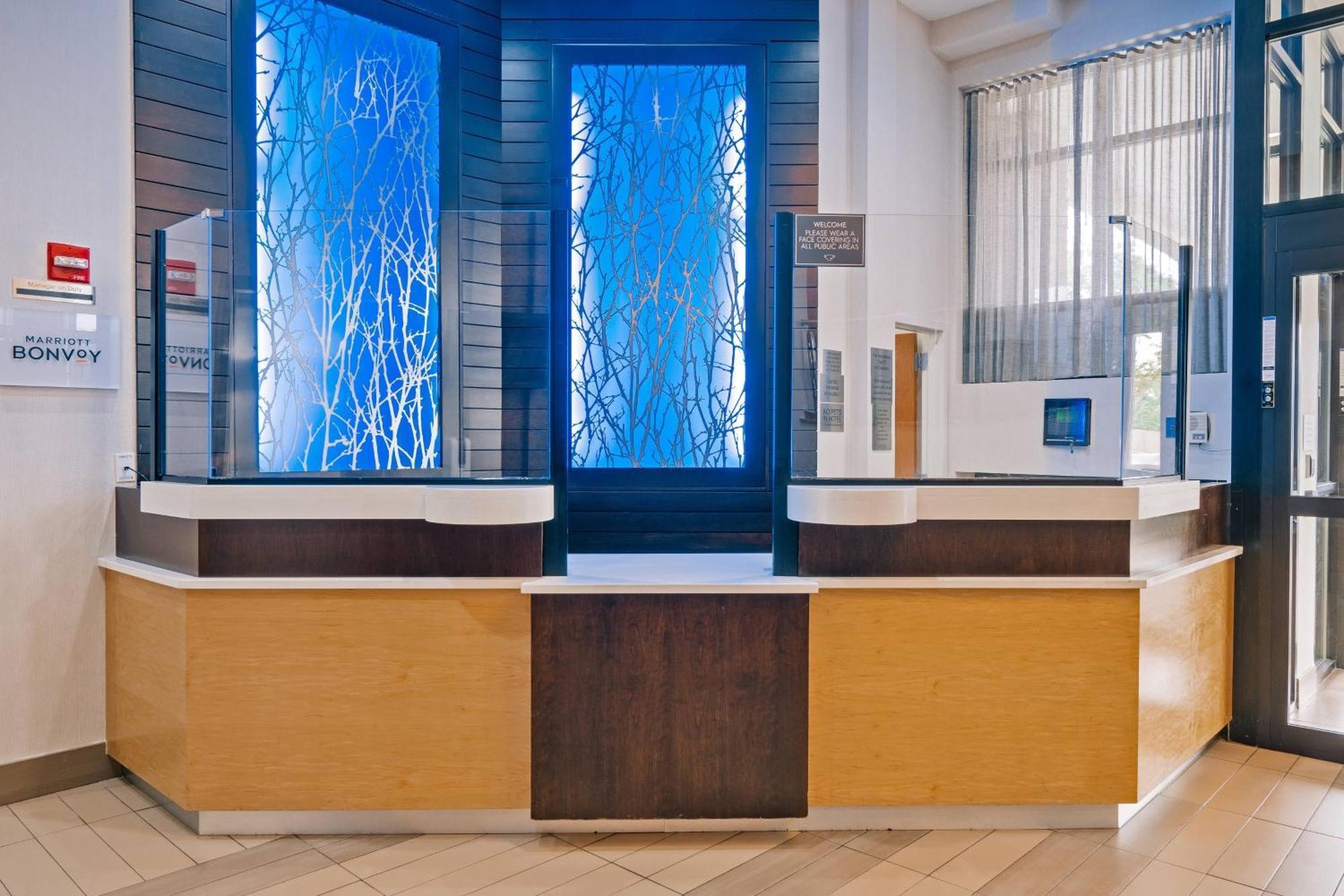 Fairfield Inn By Marriott New York Laguardia Airport/Astoria Ngoại thất bức ảnh